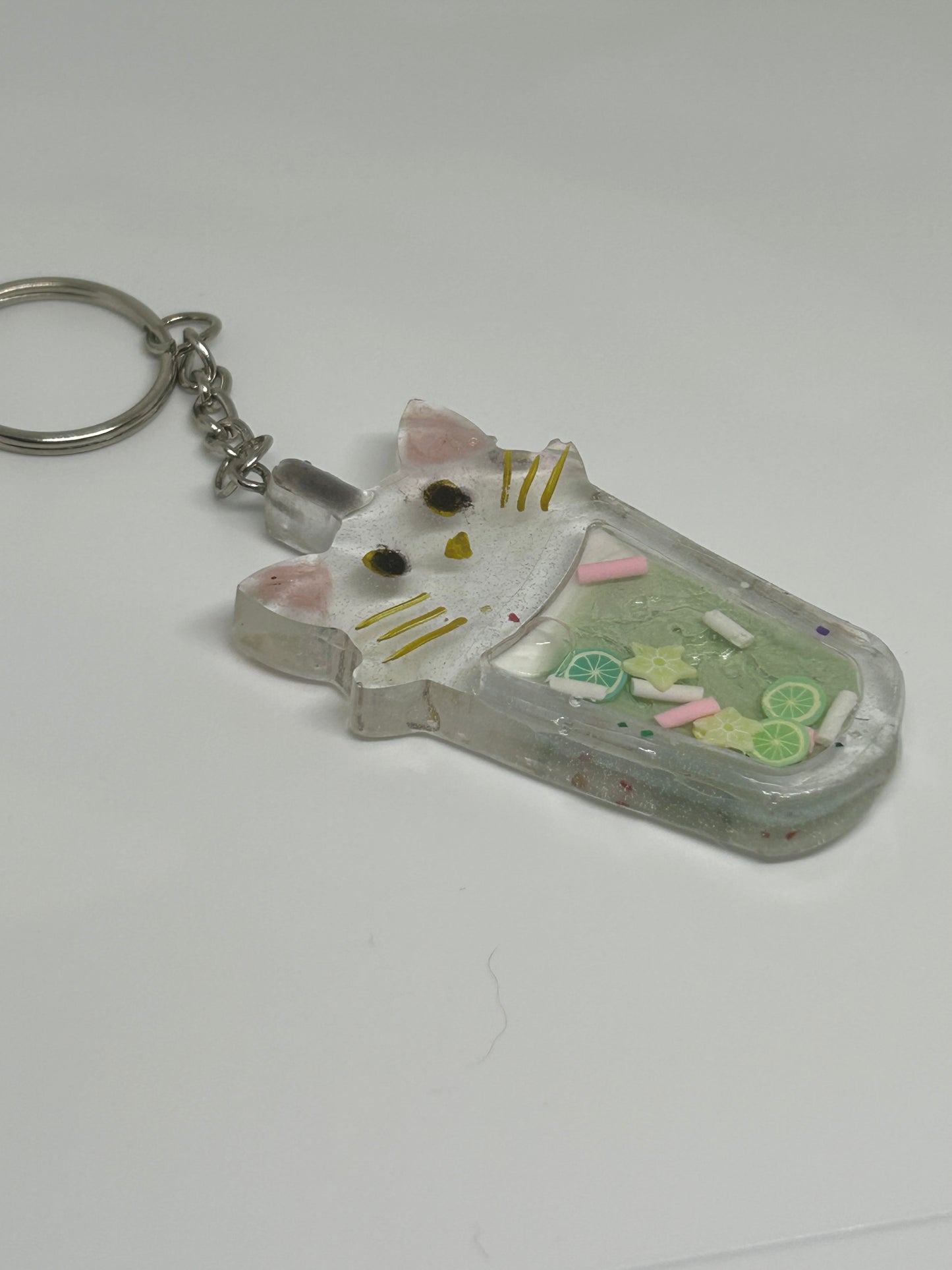 Resin Kawaii Cat Shaker Drink Keychain